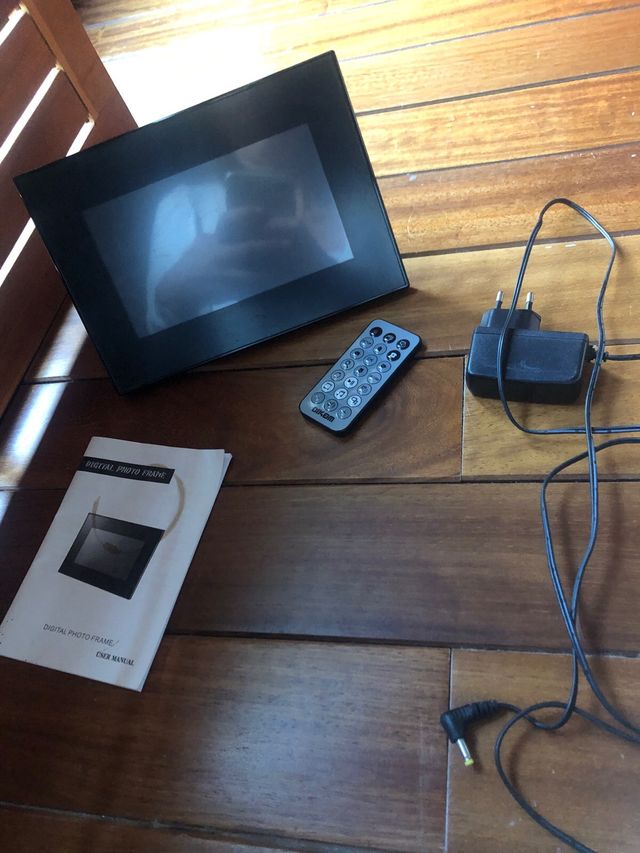 cornice digitale foto - Dikom