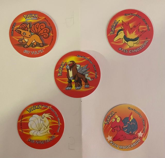 Pack tazos pokemon de tipo fuego.