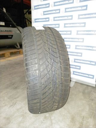 Neumáticos Goodyear 255/40/19 Ultra Grip