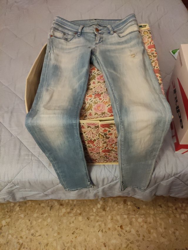 Jean chiari da donna