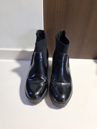 Botines negros mujer