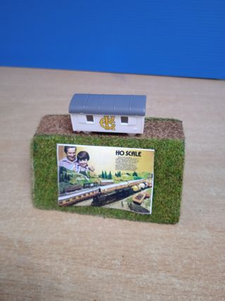 Estatua peana escala N