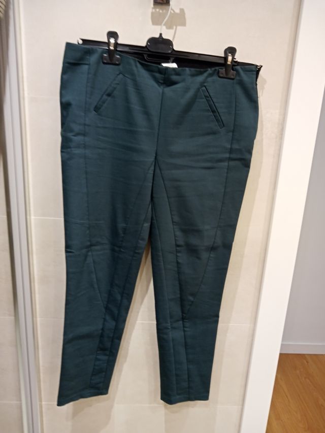 Pantalón Verde botella.ajustado.Elogy