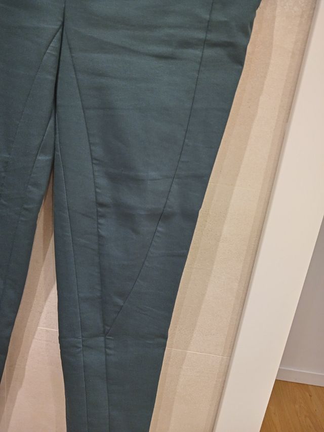 Pantalón Verde botella.ajustado.Elogy
