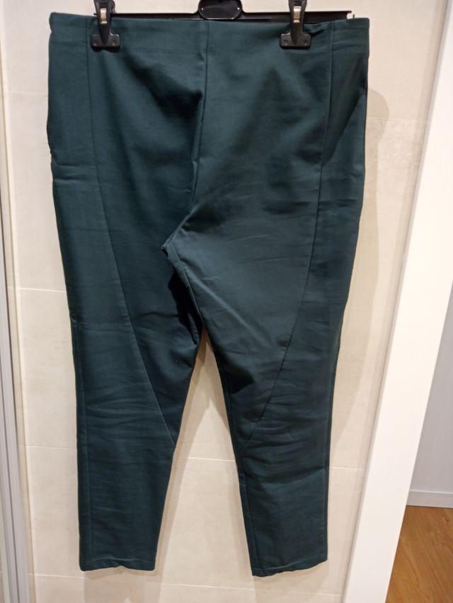 Pantalón Verde botella.ajustado.Elogy
