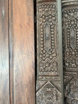 puerta balinesa