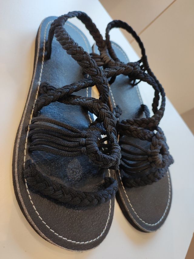 Sandalias