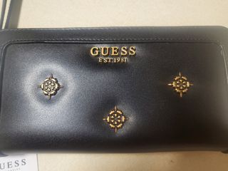 Cartera negra GUESS