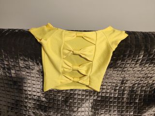 Top amarillo espalda lazos