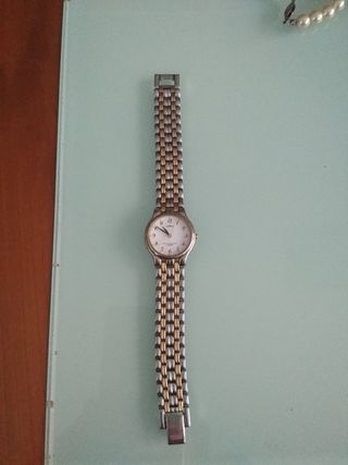 Reloj Lorus water reistant Quartz