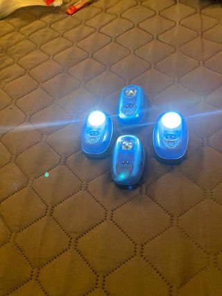 Lotto di luci individuali di emergenza nautiche.