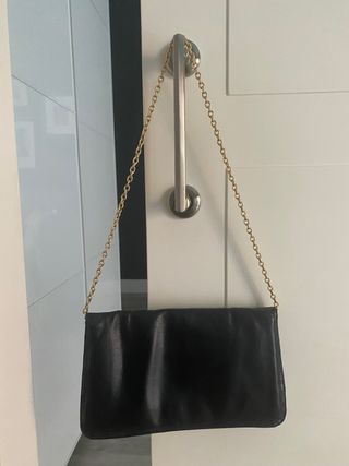 Bolso de piel negro