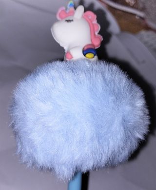 Lotto  5 pezzi :portachiavi unicorno e penne