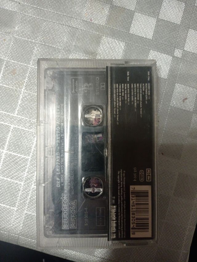 Cinta radio cassette Def Leppard