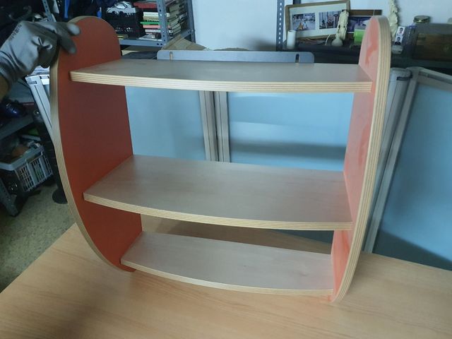 Estantería para colgar naranja y arce