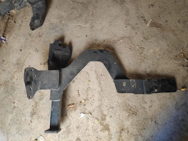 Amarres tractor pala Leon