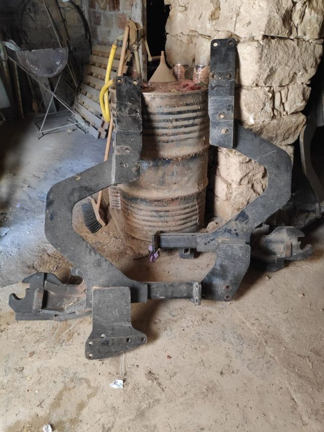 Amarres tractor pala Leon