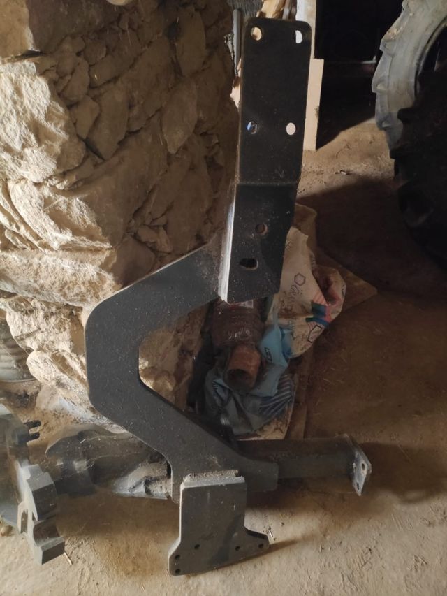 Amarres tractor pala Leon