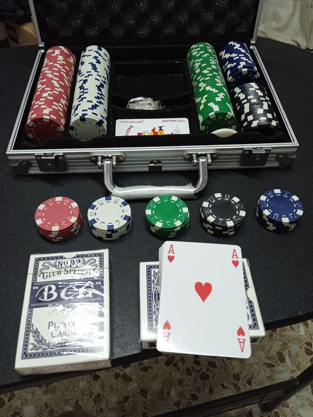 Juego de poker,679-93-89-78
