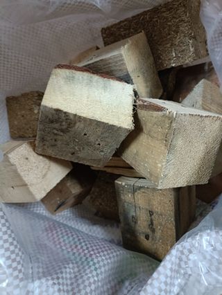 Madera/leña para hacer fuego/estufa 15KG