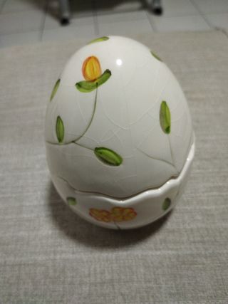 Uovo in porcellana Villadesta