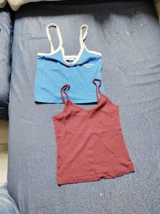 Dos top uno Pull&Bear y el otro bershka