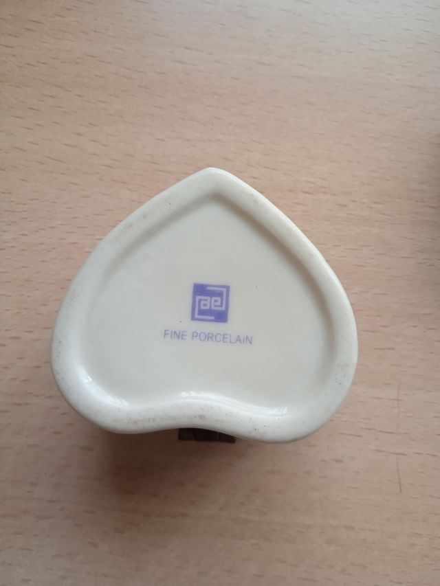 Cajas de porcelana Fina antiguas