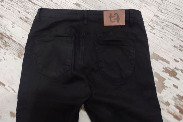 Calças novas