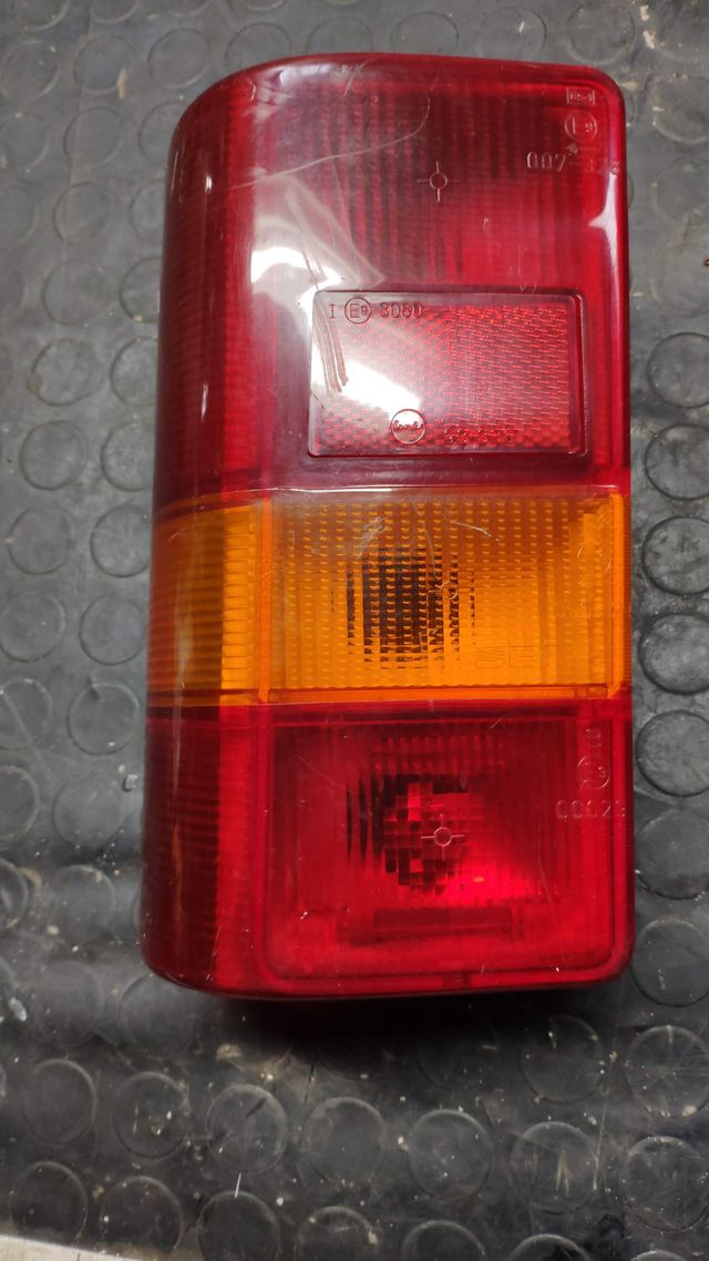 Piloto trasero Seat Terra