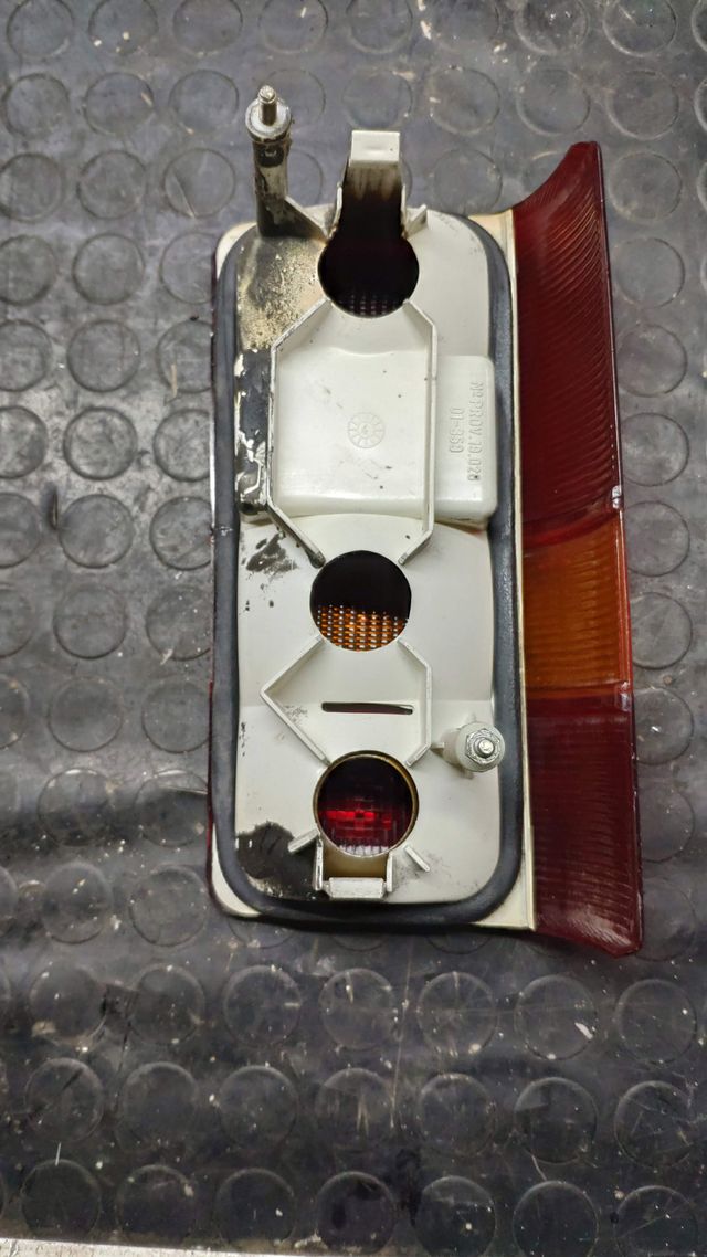 Piloto trasero Seat Terra