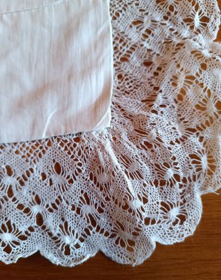 Juego de sabanas antiguas de Hilo fino y puntilla