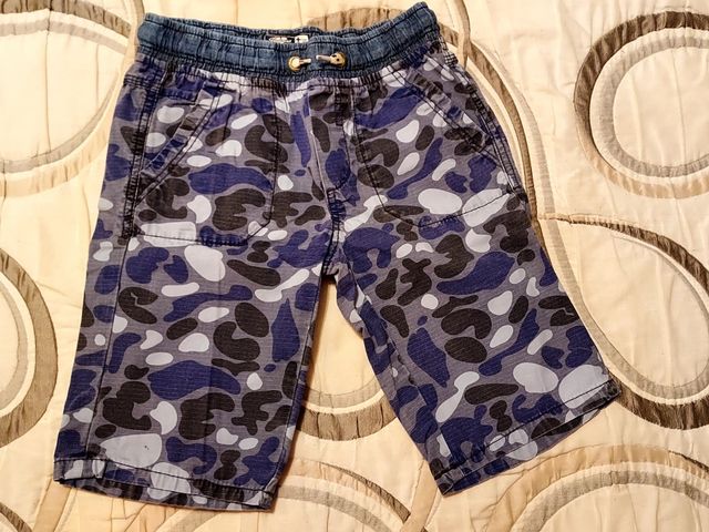 Lote 2 bermudas camuflaje T. 8-9