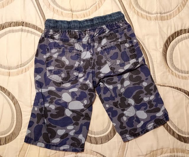 Lote 2 bermudas camuflaje T. 8-9