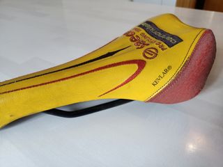 Sillín equipo saeco