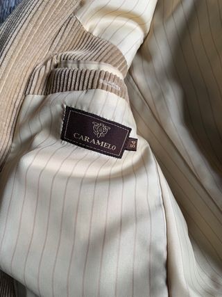 AMERICANA DE PANA PARA HOMBRE, MARCA CARAMELO