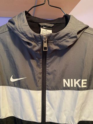 Chaqueta Nike impermeable 