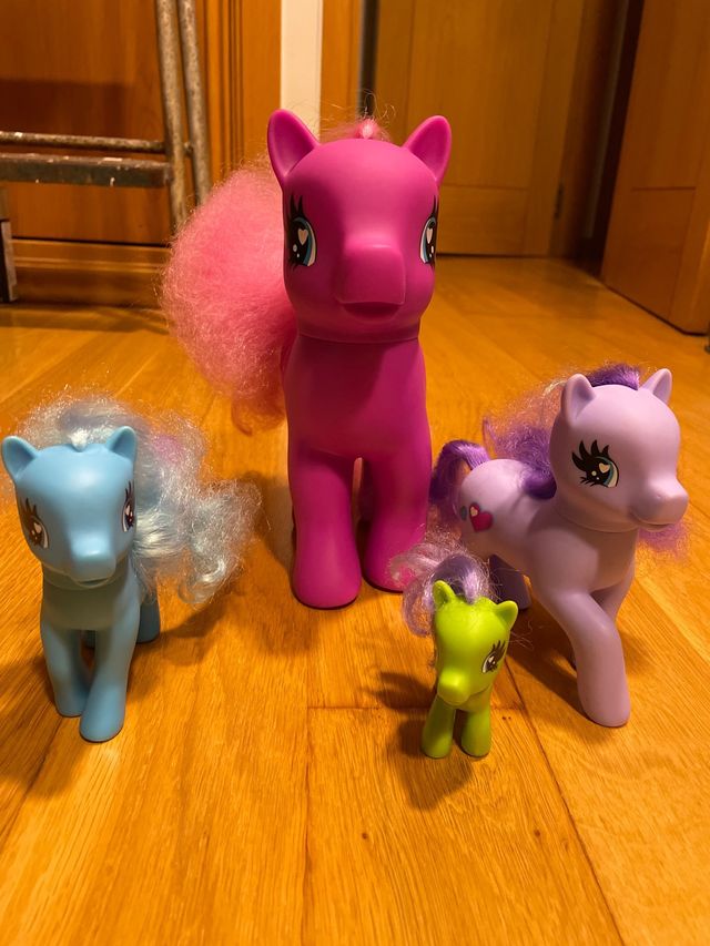 my little pony . Ponies. Pony. Poni.
