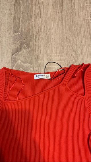 Polo estilo crop Stradivarius