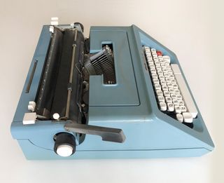 OFERTON Maquina de escribir OLIVETTI STUDIO 46  añ