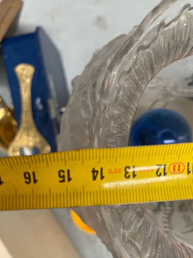 lampara sobremesa dorada