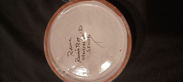 Cerámica pintada a mano