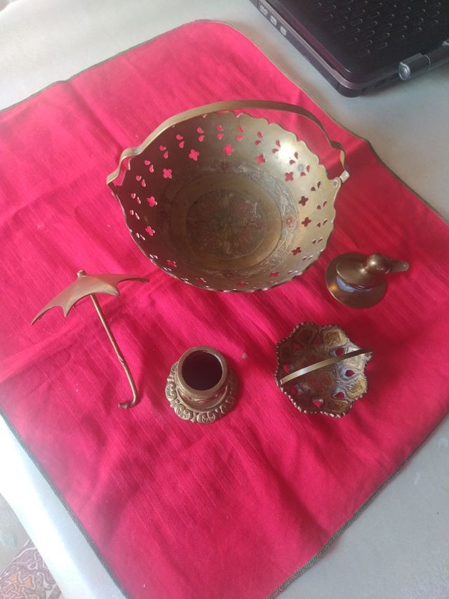 Decoración de latón