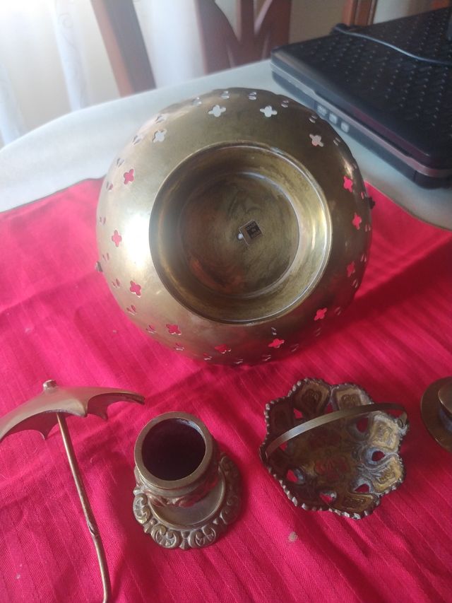 Decoración de latón