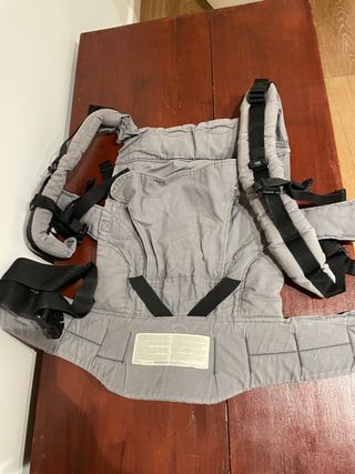 Mochila portabebés Manduca.