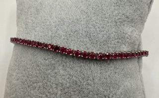 Pulsera riviere de oro de 18 kt con rubíes 4.00ct 