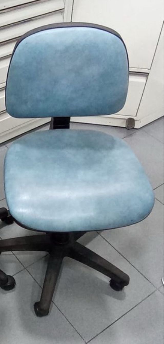 Taburete clinica dental