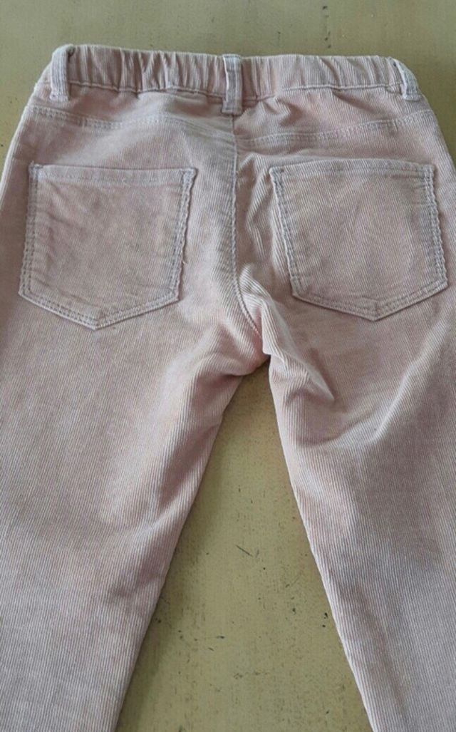 Leggins de micropana de niña. Talla 6 años. Zara