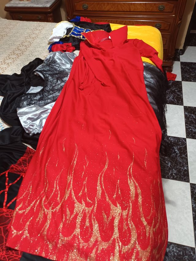 Disfraces adulto a 10 euros cada uno