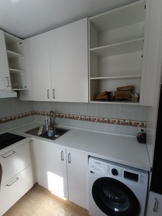 Carpintero montador instalador