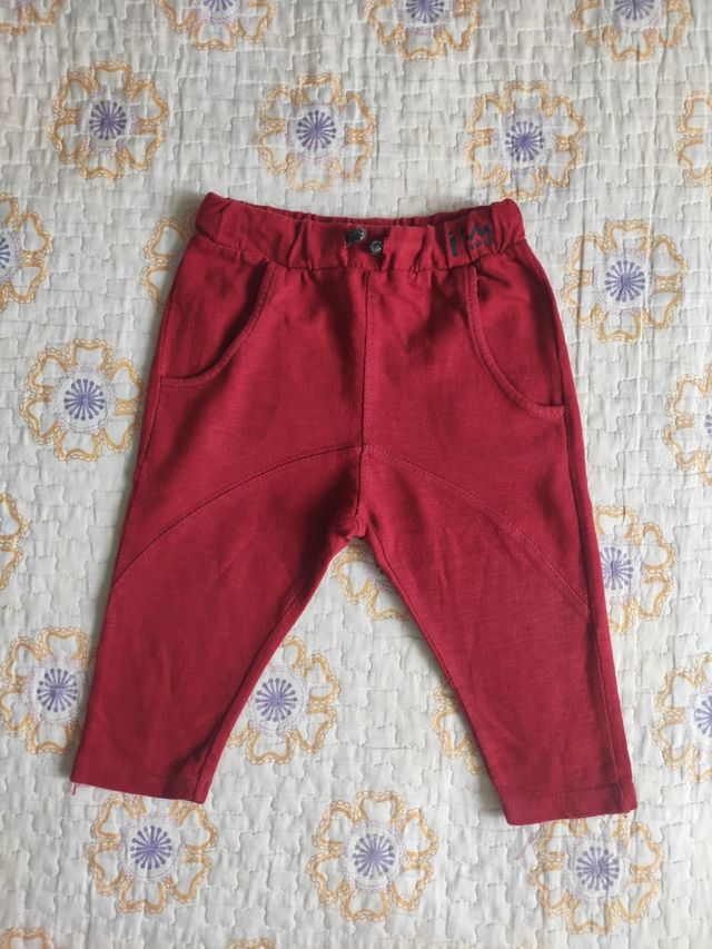 Lote pantalón deportivo 12-18 m Zara. Suelto o lot